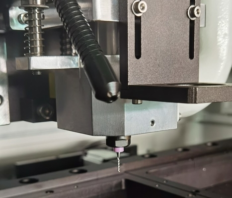 Machine automatique de Depaneling de routeur de carte PCB d'axe de W1650mm KAVO avec des caméras CCD