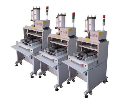 Presse de machine de Depaneling de poinçon de carte PCB pour des conseils de FPC et d'Alumium