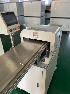 Machine de dépannage de PCB avec des lames d'acier à grande vitesse et une ligne de convoyeur