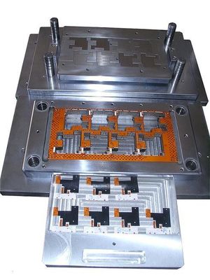 Métal de carte PCB Depaneling emboutissant la matrice de usinage de tôle, outillage de poinçon de carte PCB