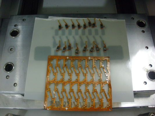 Métal de carte PCB Depaneling emboutissant la matrice de usinage de tôle, outillage de poinçon de carte PCB