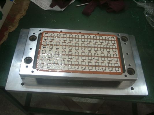 L'outil de poinçon de carte PCB de matrice efficace mobile remplacent rapidement