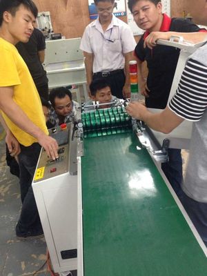 Séparateur à lames multiples de carte PCB pour le tube de LED avec le rendement élevé, machine de carte PCB Depaneling
