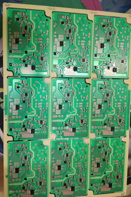 Machine de découpe de PCB V avancée avec une contrainte interne inférieure à 200 pour la prévention des fissures