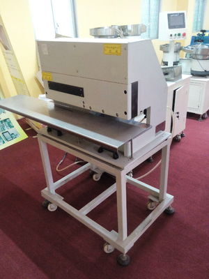 la carte PCB à grande vitesse V de pression du travail 0.4mpa a coupé la machine L460mm