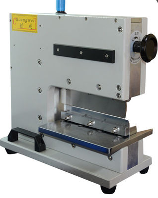Carte PCB pneumatique Depanelizer avec le cadre solide de fer et 2 lames linéaires pointues