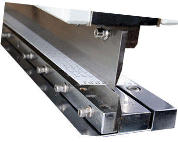 Carte PCB pneumatique Depanelizer avec le cadre solide de fer et 2 lames linéaires pointues