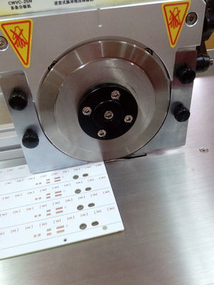 Carte PCB Depanelizer de Pré-score de séparateur de la cannelure MCPCB de V pour Led allumant l'usine