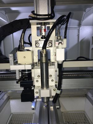 3.0KW machine de routeur de la carte PCB Depaneling, machine de cheminement de la carte PCB 5kg/Cm2